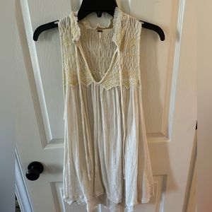 Free people sleeveless tunic top. Size Small